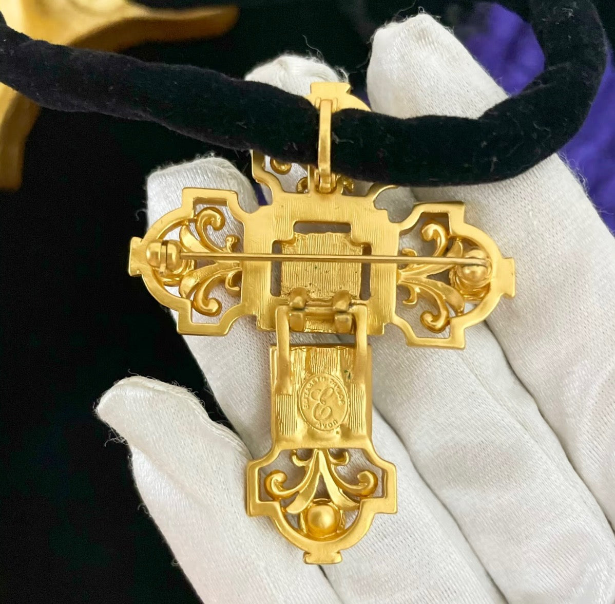 Elizabeth Taylor for Avon Maltese Cross Pendant Brooch Necklace