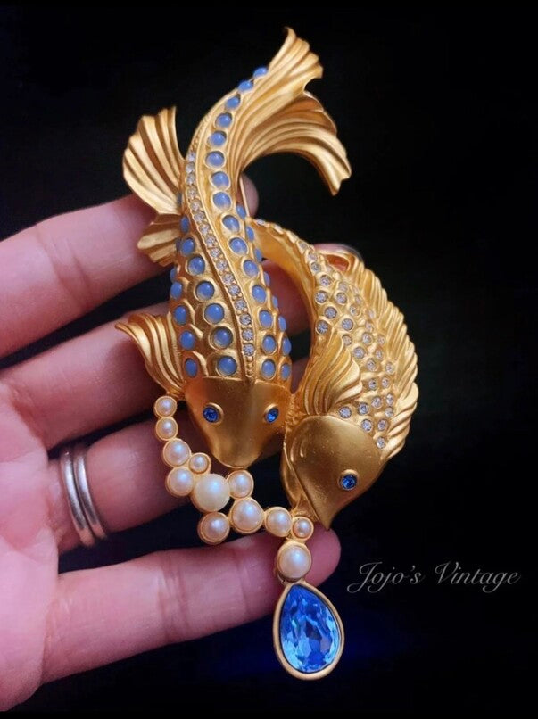Elizabeth Taylor for AVON Vintage Pisces Brooch