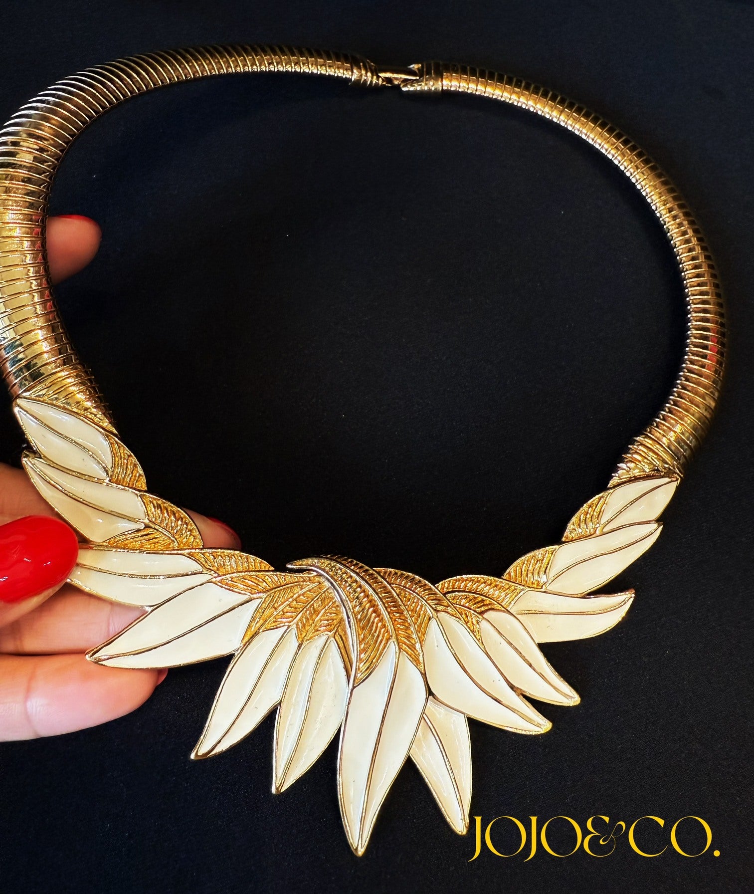 1970s Trifari Enamel Feather Collar